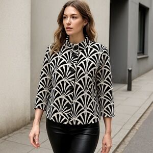 Chico’s Black White Geometric Button Knit Jacket Sz 1 (M/L) Statement Print